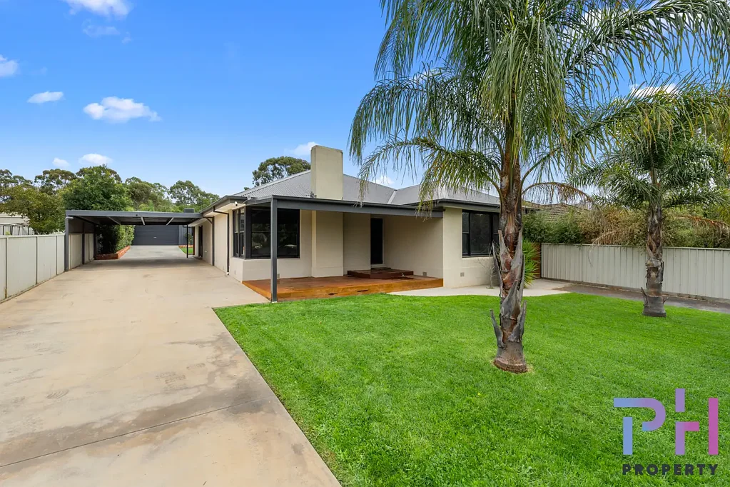14 Nankoor Street, Golden Square, VIC 3555