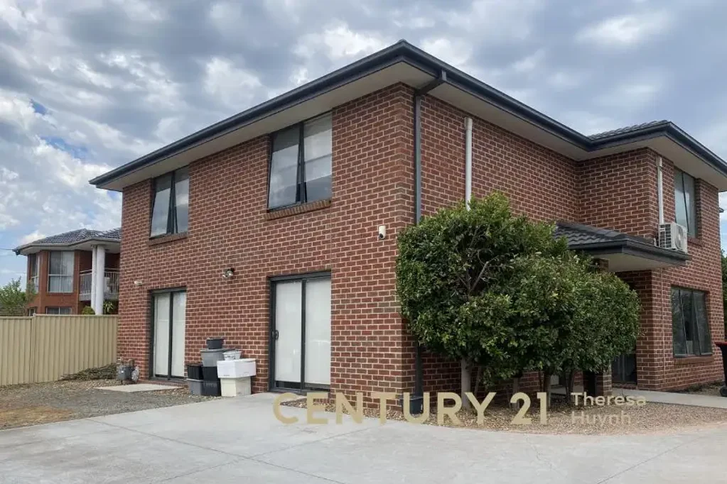 LAST ROOM AVAILABLE - Rooming in Springvale