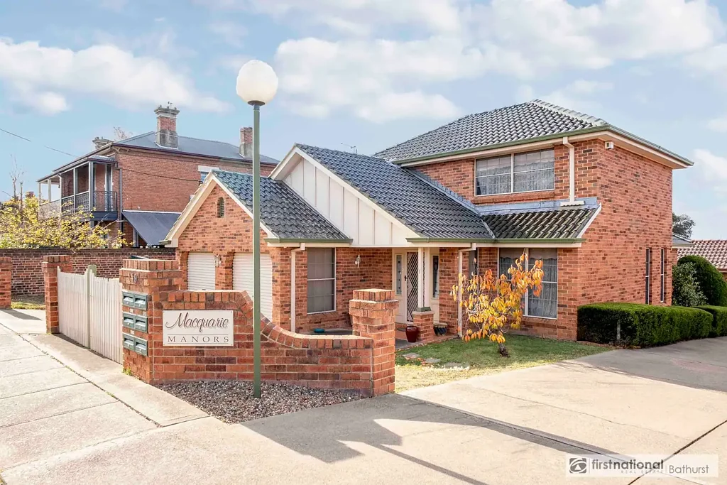 Bathurst 3房  Spacious Townhouse in Perfect Location