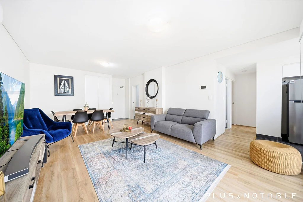 Tallawong Stylish modern apartment footsteps from Tallawong Metro