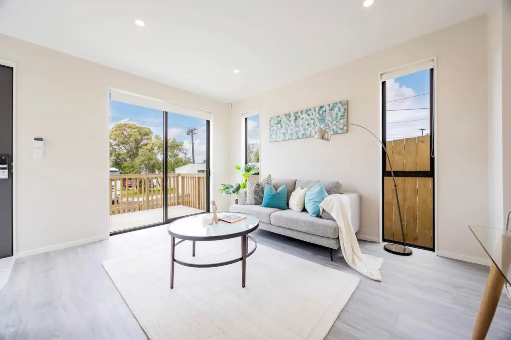 Te Atatu South 2chambre Affordable, Freehold, and Brand New