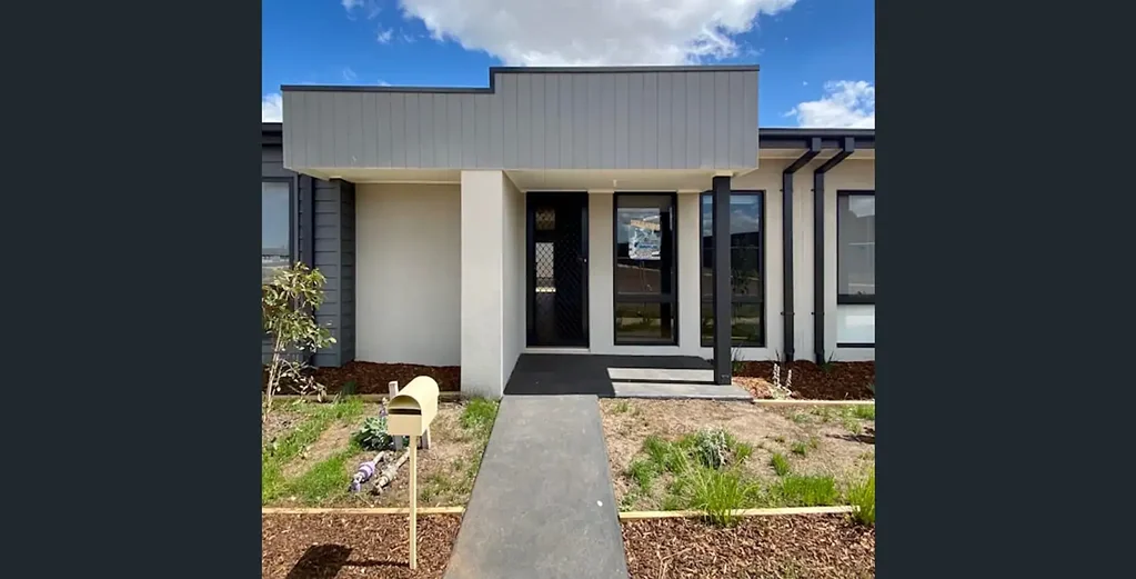 Modern 3-Bedroom Unit in Prime Thornhill Park Location
