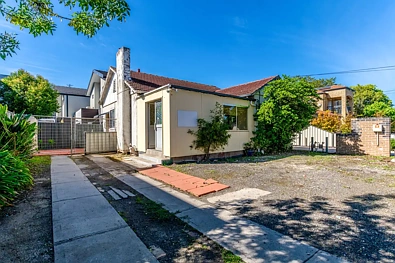 Braybrook 3房 功能浴室 光线起居 低维护地块 交通便利 邻近商店学校 Low-Maintenance Living in a convenient Braybrook Pocket