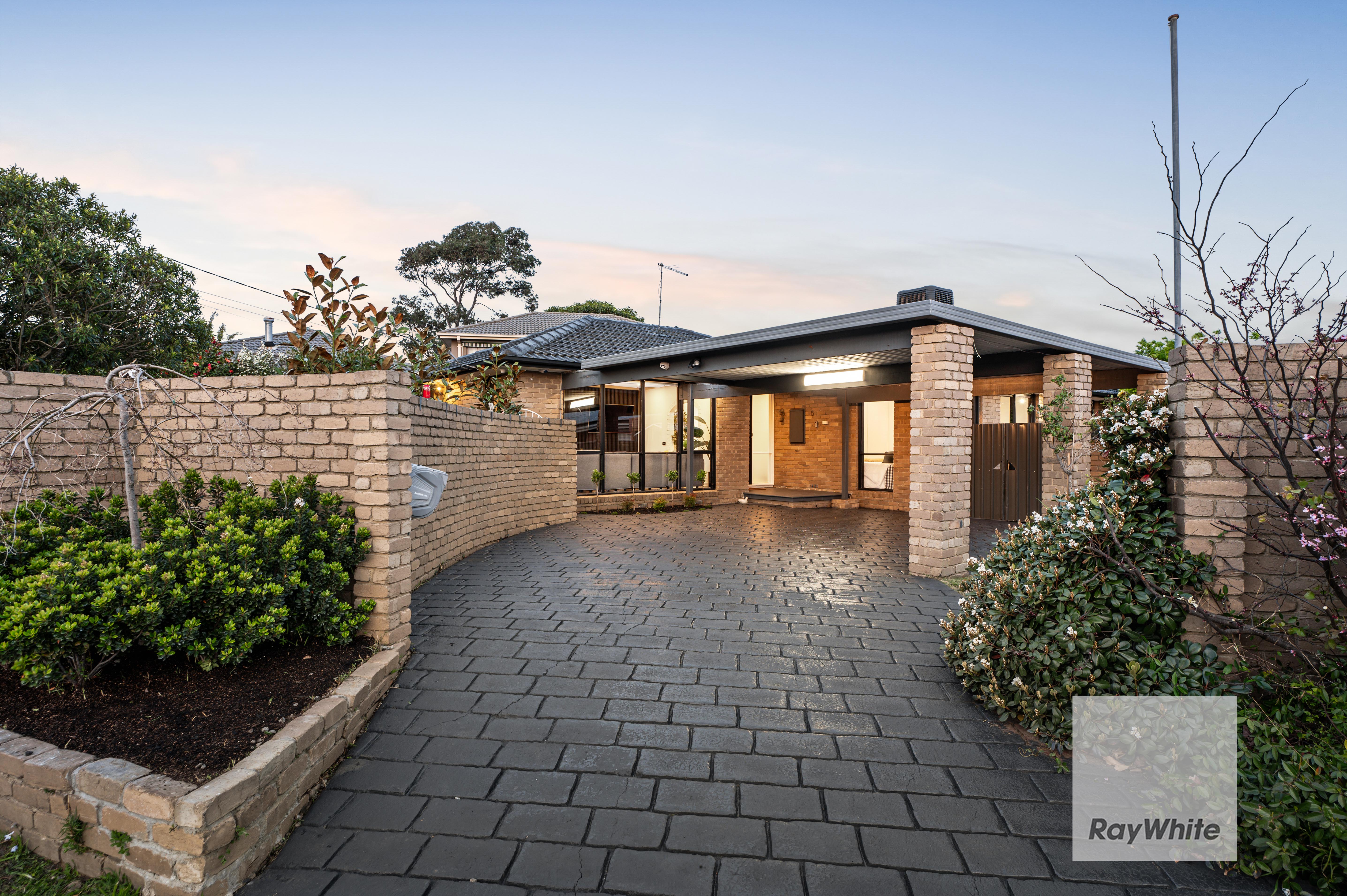 5 LEURA CT, GLADSTONE PARK VIC 3043, 0 રૂમ, 0 બાથરૂમ, House