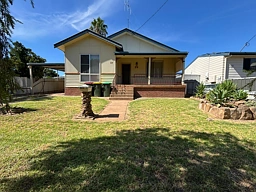 37 Woodward Street, Parkes