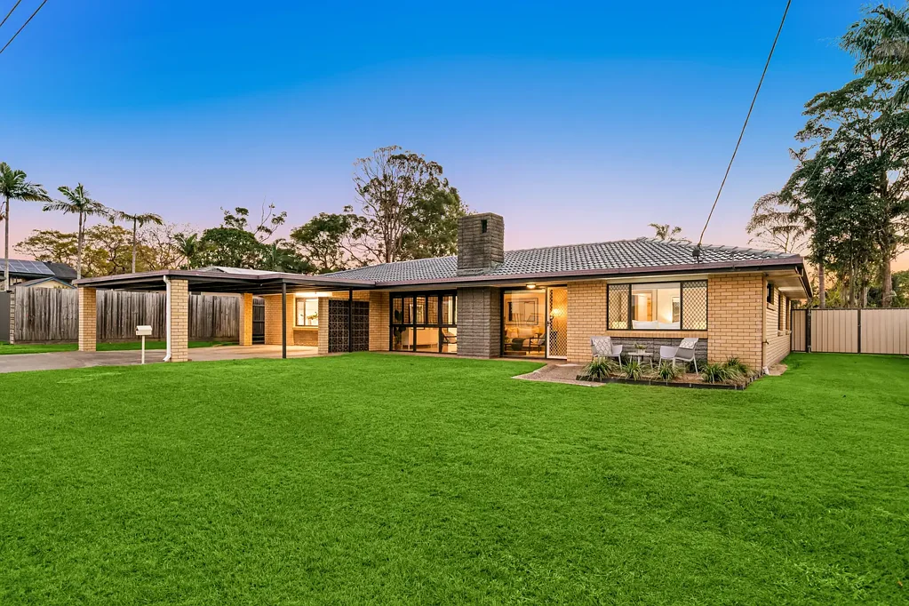 Rochedale South 5 Bedroom Spacious, Character-Filled Living with Exceptional Flexibility
