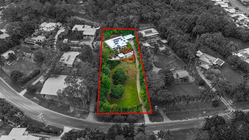 135-137 Harvey Road, Redlynch, QLD 4870