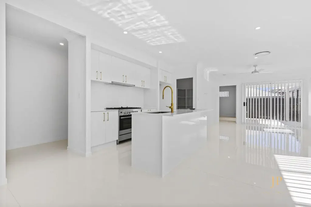 24 Melaleuca Way, Bahrs Scrub, QLD 4207
