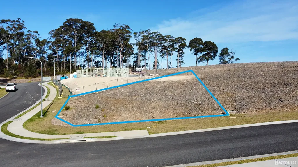 18 Pelsart Avenue, Sunshine Bay, NSW 2536