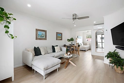 112/24 Lake Weyba Drive, Noosaville
