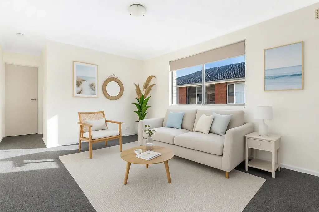 MODERN FIRST FLOOR HAVEN!