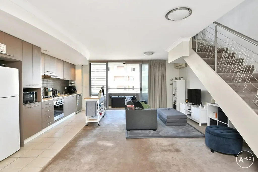Matraville 1 Bedroom Stylish Loft-Style Apartment with Two Balconies & Oversized Layout
