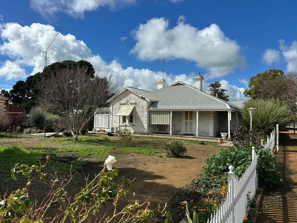 12 Ebenezer St, Jamestown, SA 5491