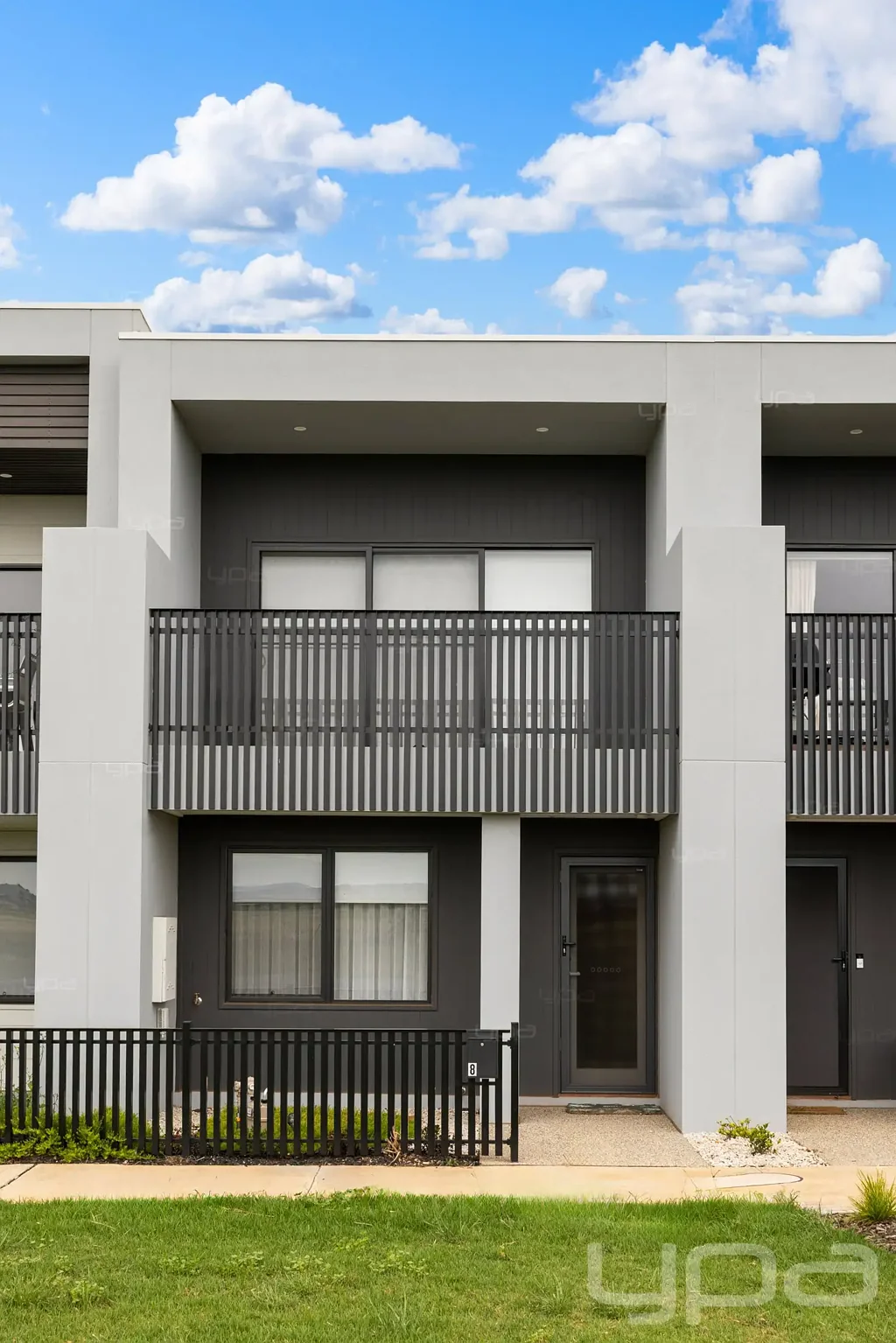 MODERN LOW-MAINTENANCE LIVING IN THE HEART OF FRASER RISE