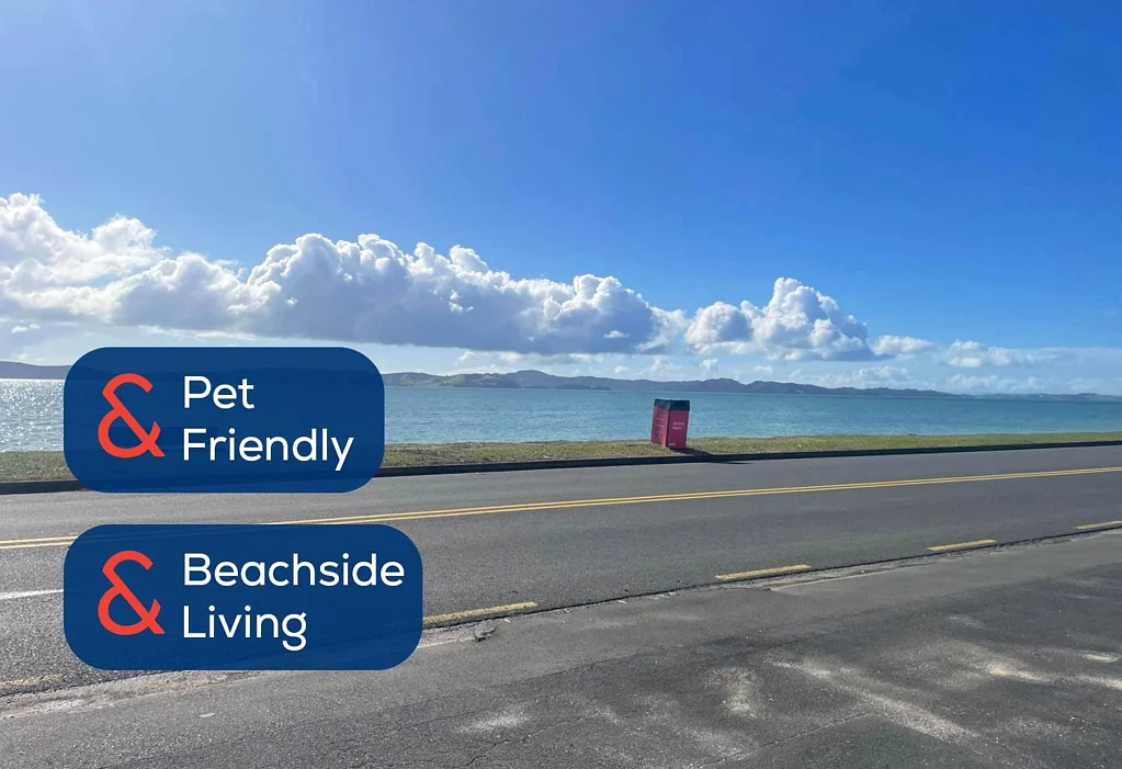 Come and Live at the Beach!