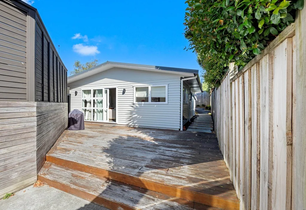 2 Bedroom Cozy & Well-Maintained Home – Botany...