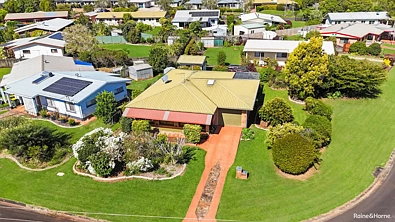 Atherton 3Habitaciones Updated home with Dual access and Powered Shed