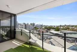 606/17 Deshon Street, Woolloongabba