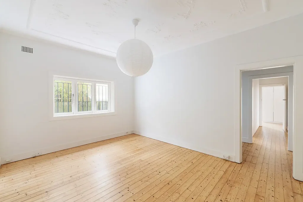 Uplifting light-filled 2-bedroom home in parkside spot