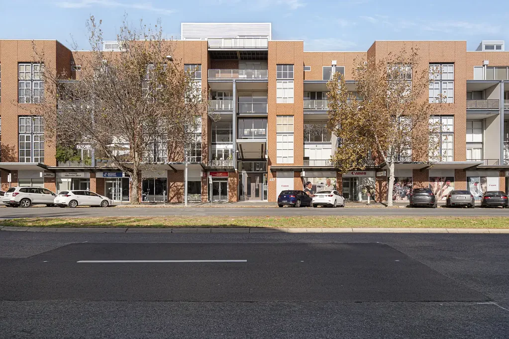 Adelaide 3 Bedroom Sophisticated City Living in Adelaide's Vibrant East End