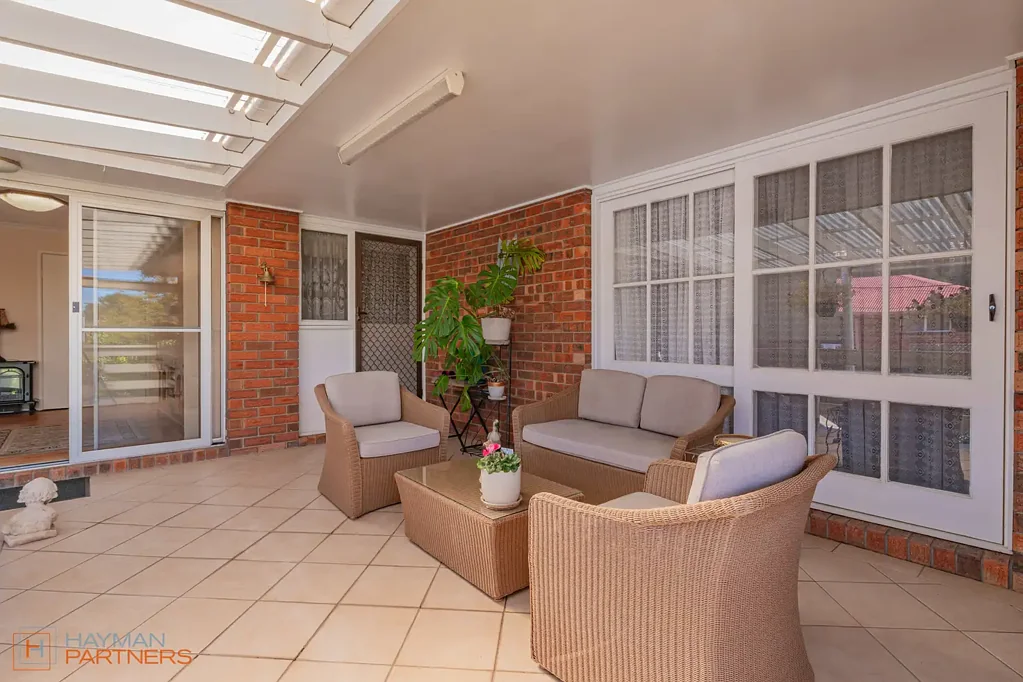 52 Guthridge Crescent, Wanniassa, ACT 2903