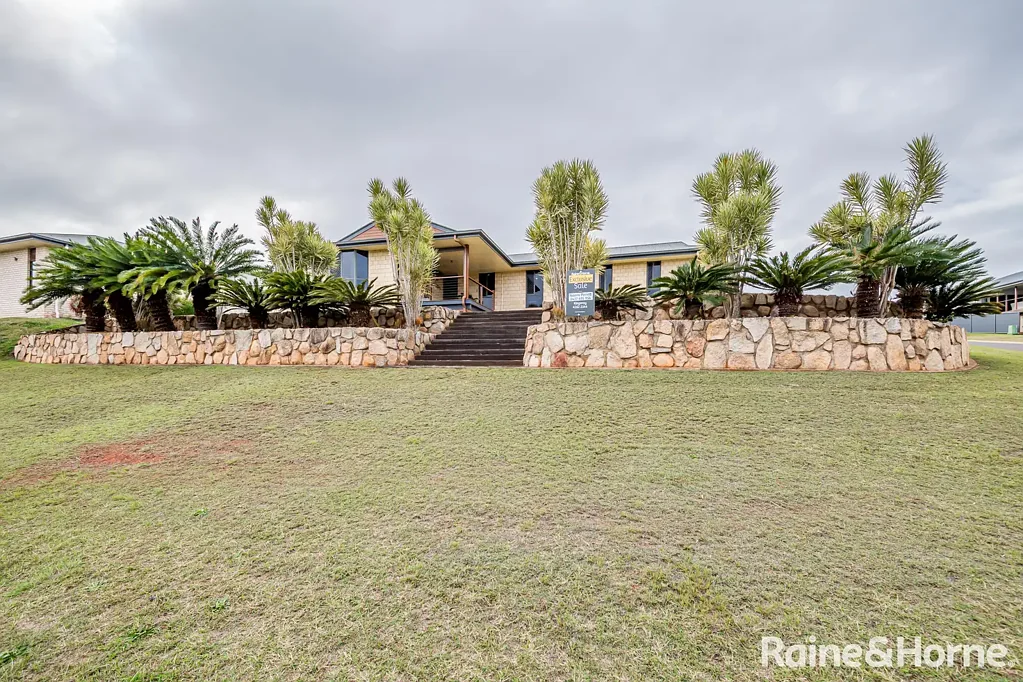 Kingaroy 3બેડરૂમ Positioned for the View