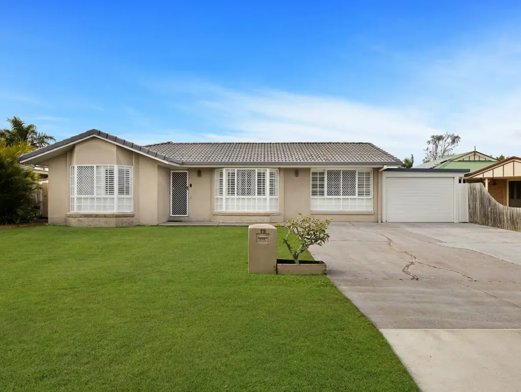 19 Cassandra Crescent, Urangan, QLD 4655