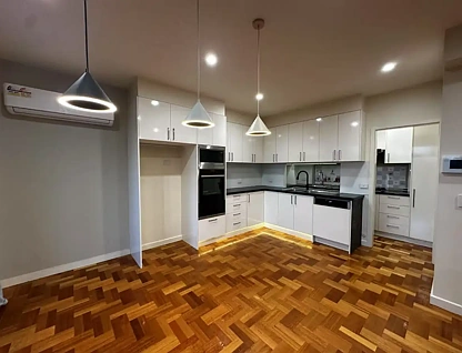 18 Adelaide Street, Mckinnon, VIC 3204, 4房, 4浴, 整租城市屋
