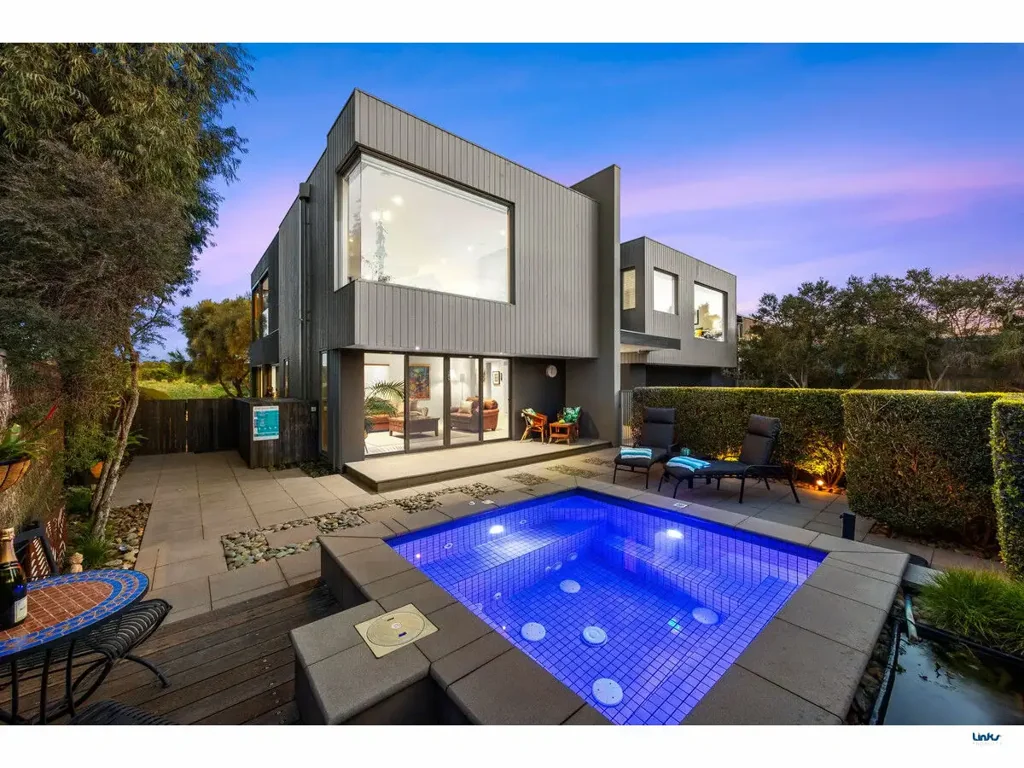 Torquay 4房  Hallmarks of the Perfect Dennehy Built Family Home