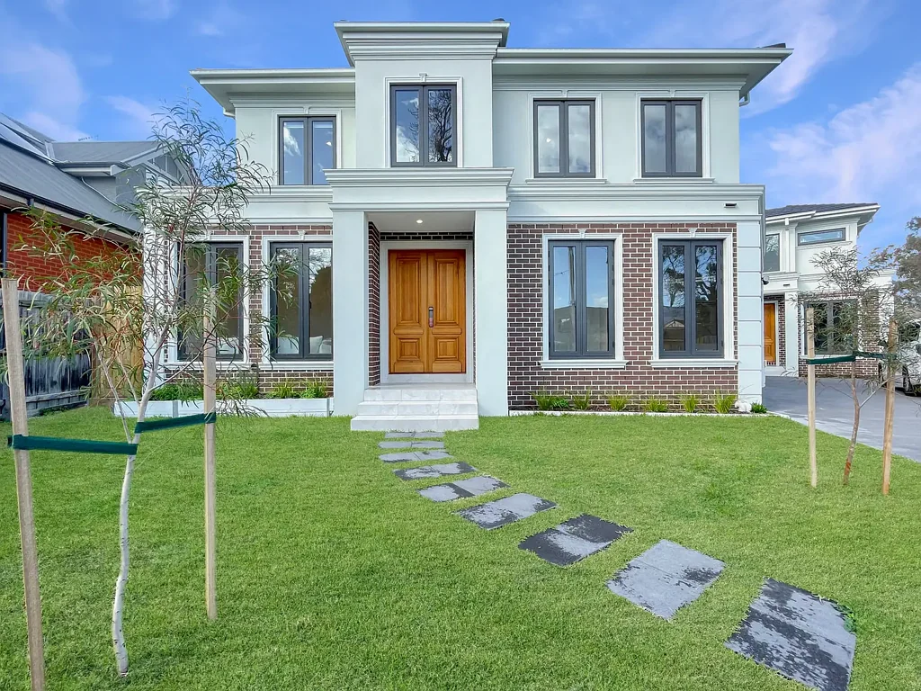 Brand new 4-Bedroom Townhouse in Quiet Blackburn Location