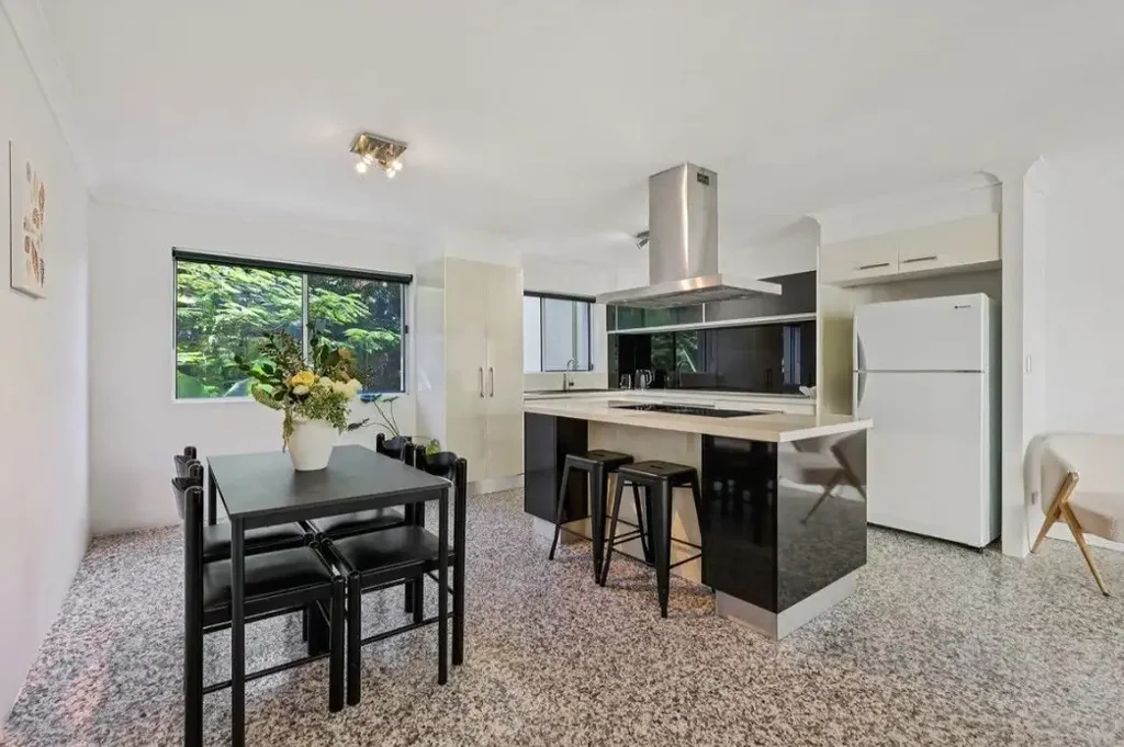 Tropical Burleigh Treasure with Pools, Tennis & Moments to the Beach – UNFURNISHED