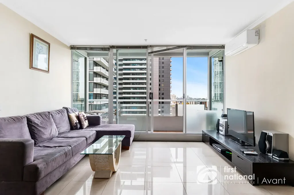 Southbank 2 Bedroom Elevated Style, District Views & Exceptional Lifestyle Perks