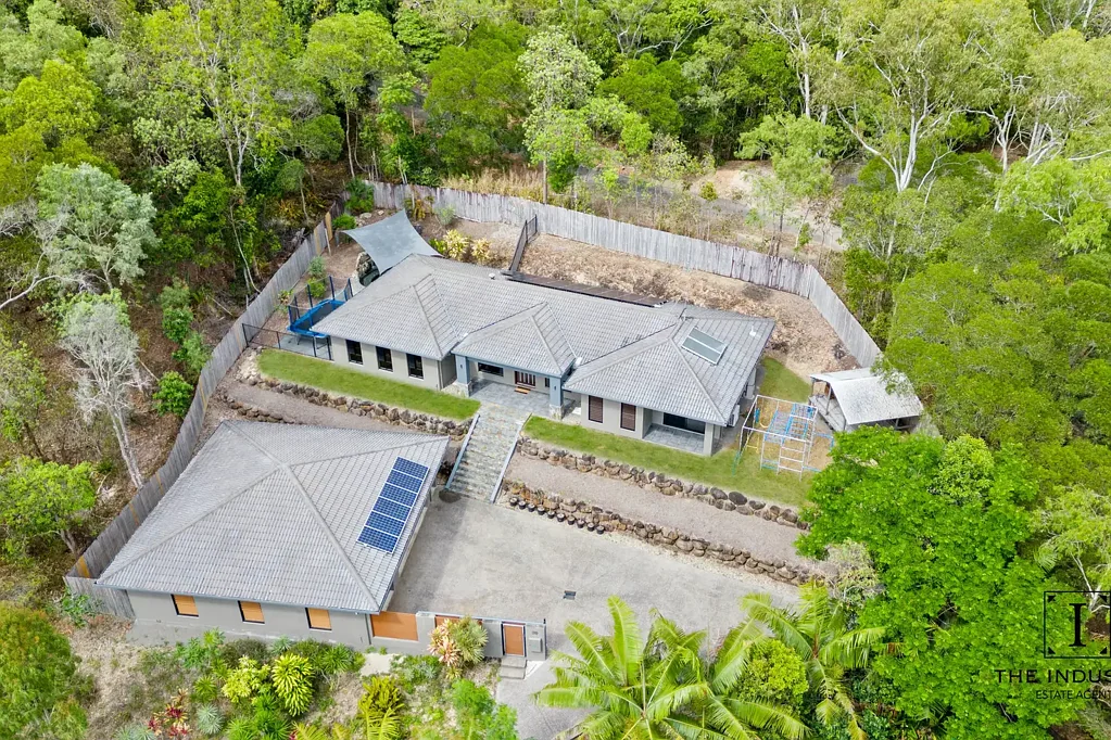 20 Weld Crescent, Smithfield, QLD 4878