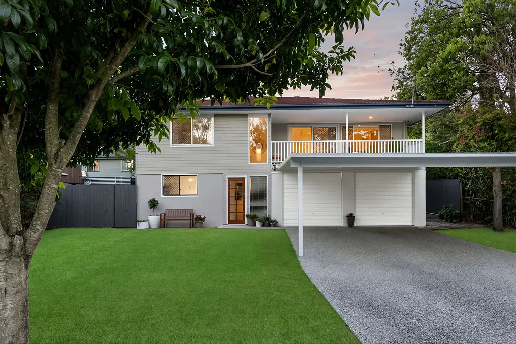 Keperra 4ਬੈੱਡਰੂਮ A Generous Family Home in a Convenient Location
