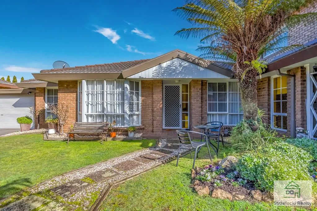 Newborough 2 Bedroom EASY LIVING IN A PRIME POSITION