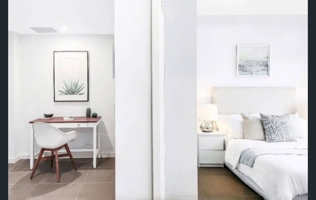 Burwood Heights 1房 Burwood CBD便捷 门口公交畅行 现代低维护 80平米一居室+书房 强劲租金回报 Spacious and Stylish 1 Bedroom + Study Apartment Close to Burwood CBD