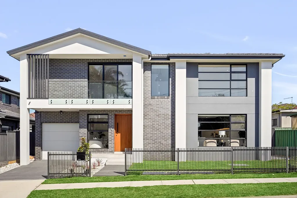 Seven Hills 4Habitaciones Brand New Luxury Home