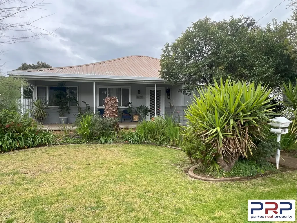 Parkes 3 Bedroom Neat As A Pin