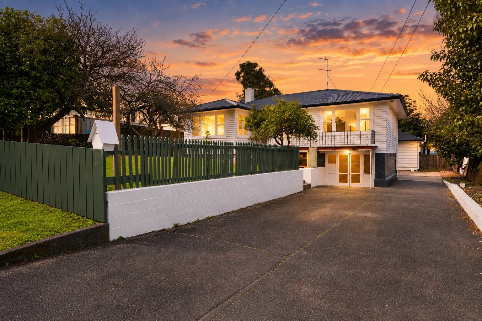 Manurewa 5Zimmer 3 + 2 HOME & INCOME OPPORTUNITY