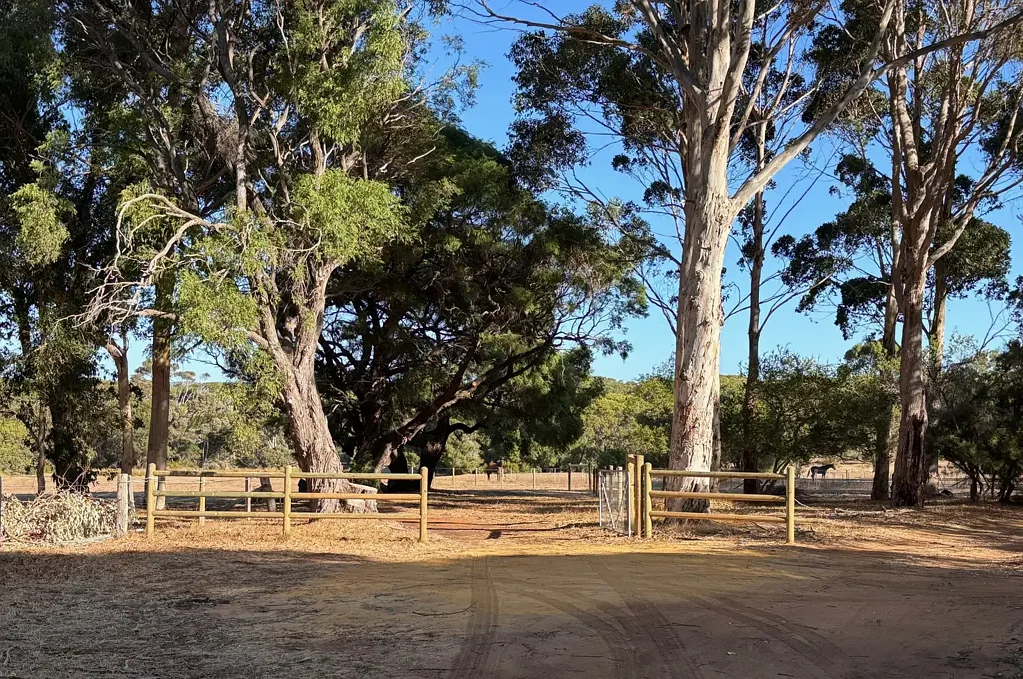 9569 (PL 582) Caves Road, Hamelin Bay, WA 6288