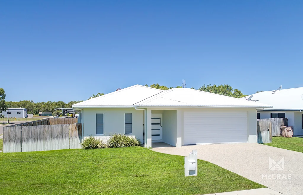 Bowen 4房  NEAR NEW BEACH PERFECTION - 259M2 UNDER ROOF!!
