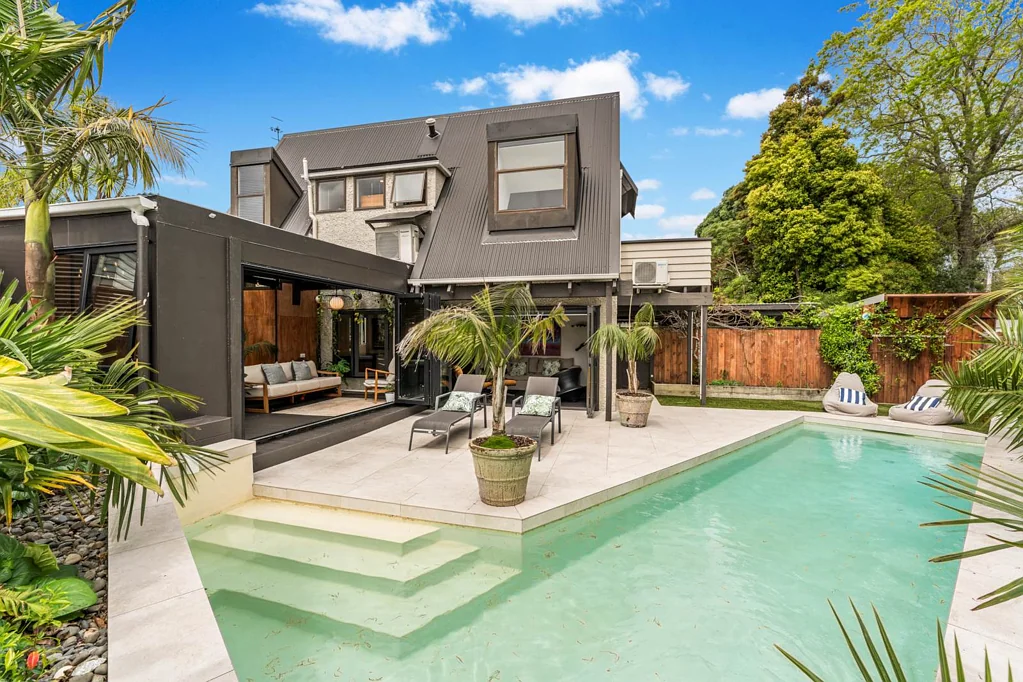 Northcote 3ਬੈੱਡਰੂਮ Architectural Icon. Northcote’s Hidden Gem