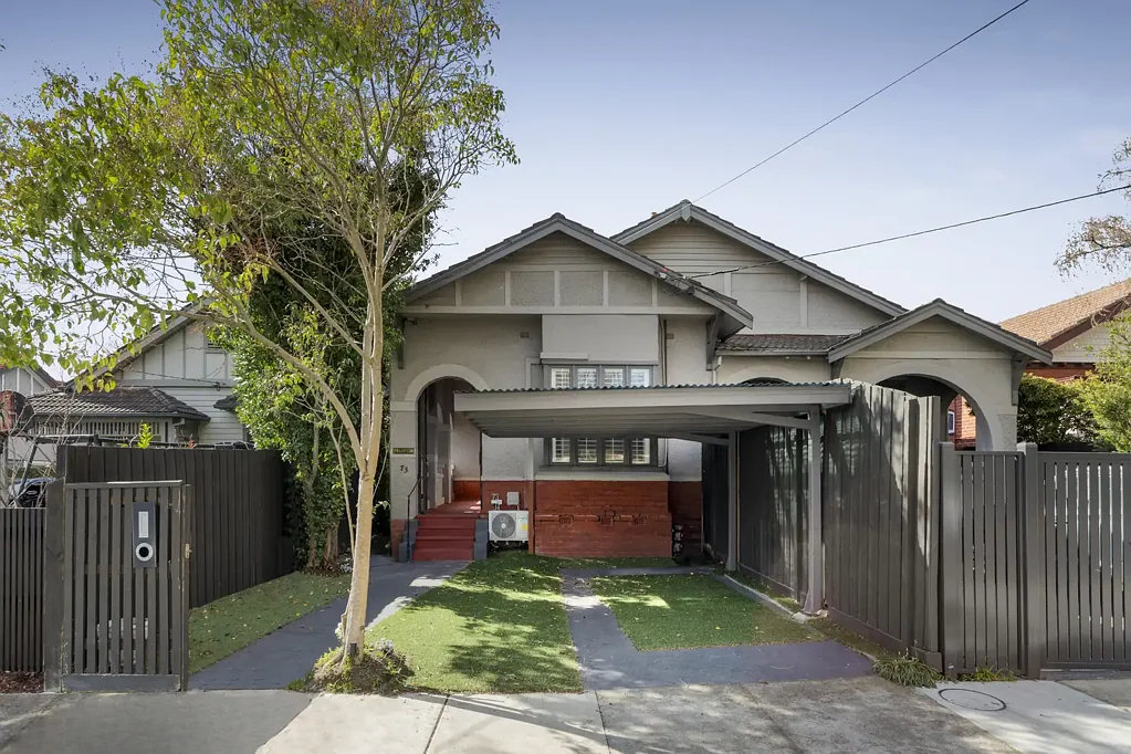 Premium Family Residence in an Unrivalled Elsternwick Location