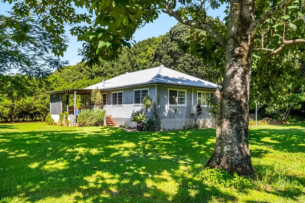 Dalwood  Lifestyle with an Income