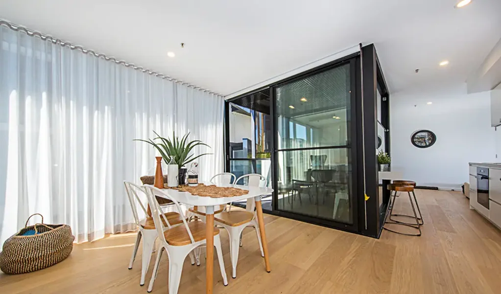 Fully Furnished High-end Living on Lonsdale!