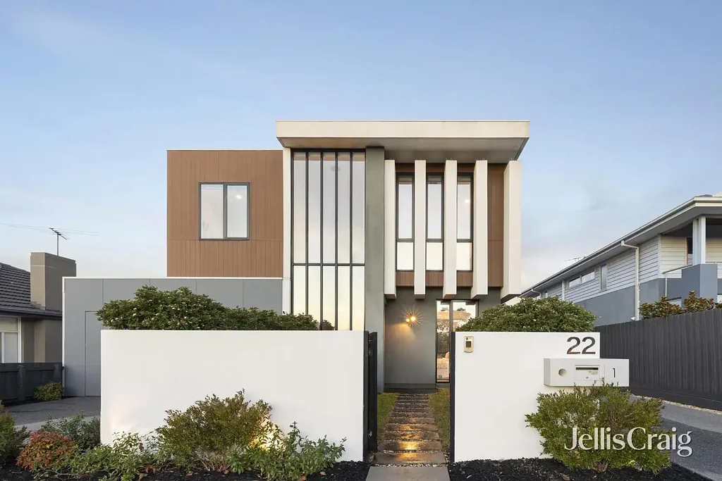 Bentleigh East 4Moenga Architectural excellence, premium location