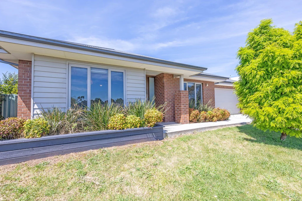 15 Middlin Street, Brown Hill, VIC 3350