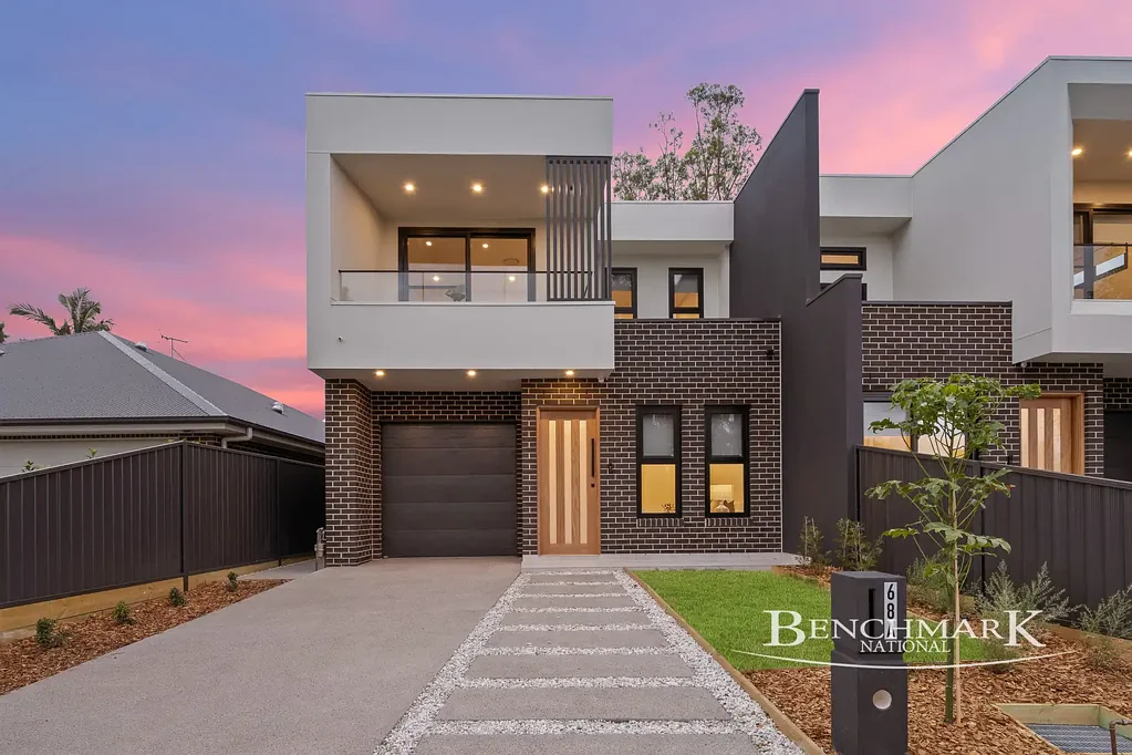 Holsworthy 5બેડરૂમ Brand New Luxury 5-Bedroom Duplex in a Prime Holsworthy Location