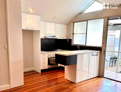 2/117 New Canterbury Road, Petersham, Inner West, 2 phòng ngủ, 1 phòng tắm, Unit