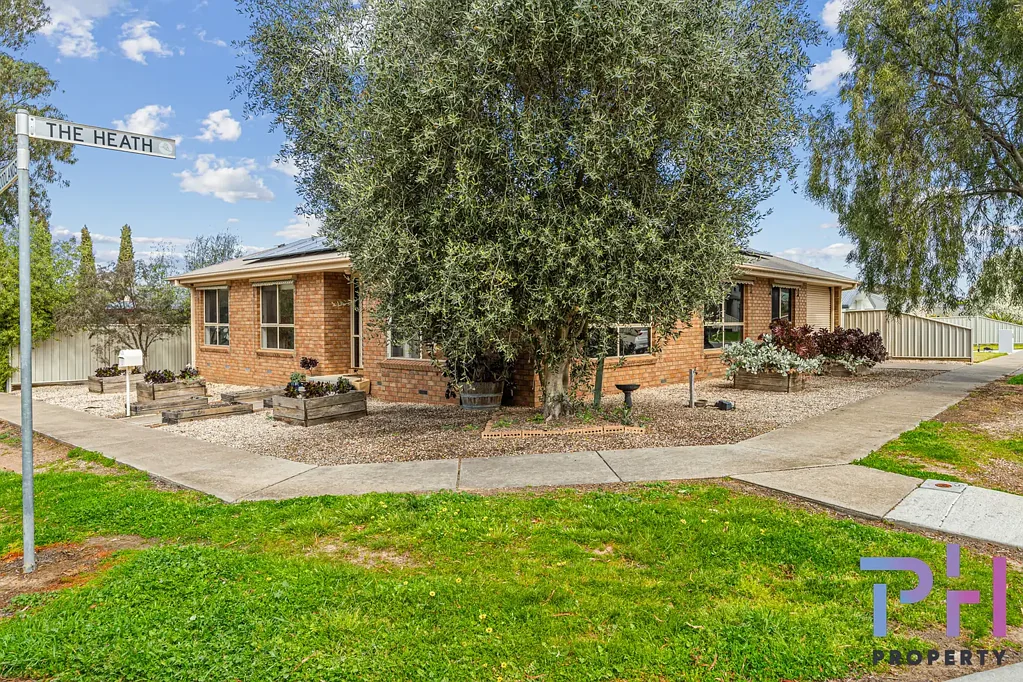 15 Woodlands Drive, Eaglehawk, VIC 3556